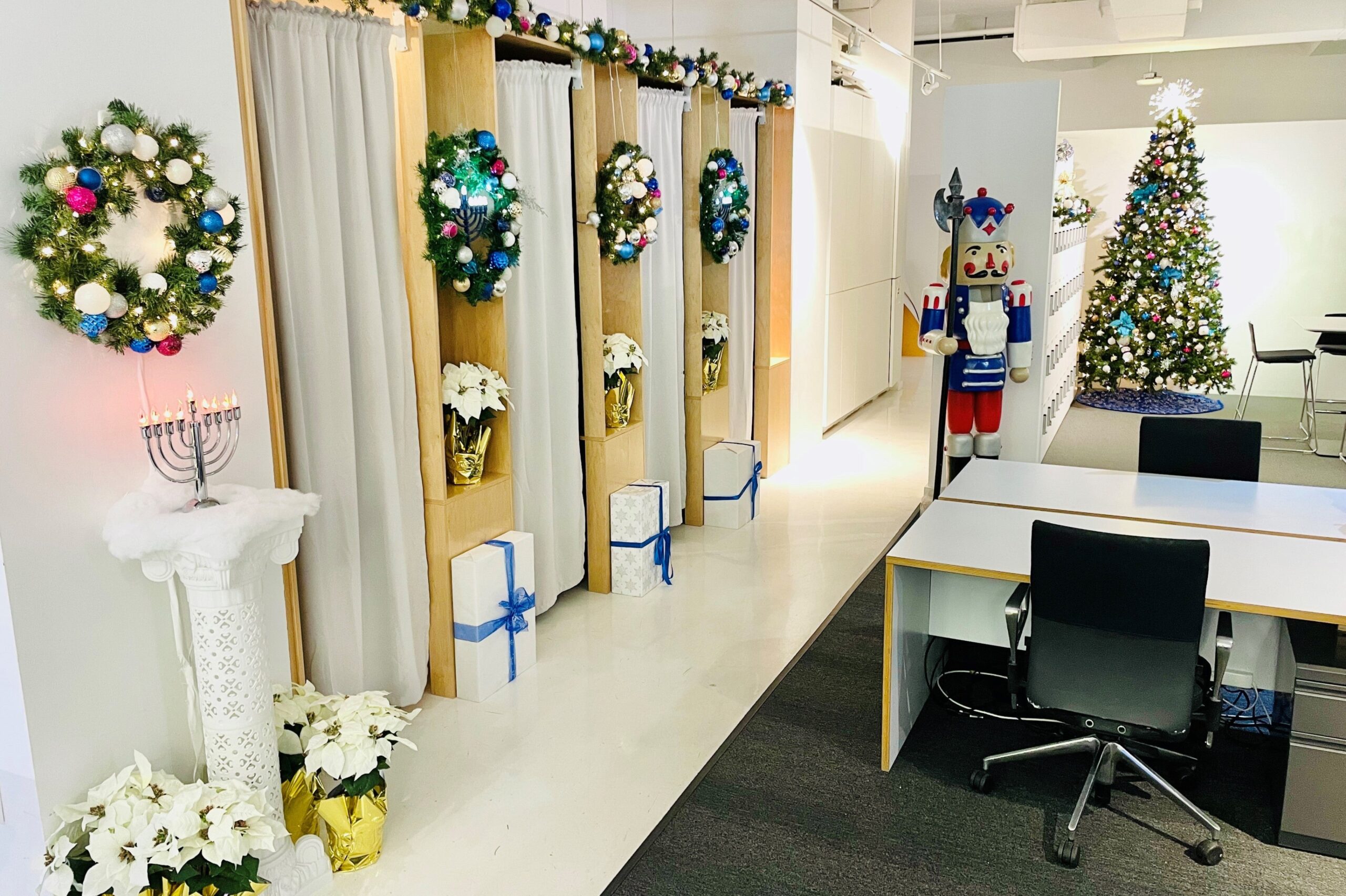 office christmas decoration ideas Niche Utama Home  Christmas Decorating Benefits For Offices + FAQs