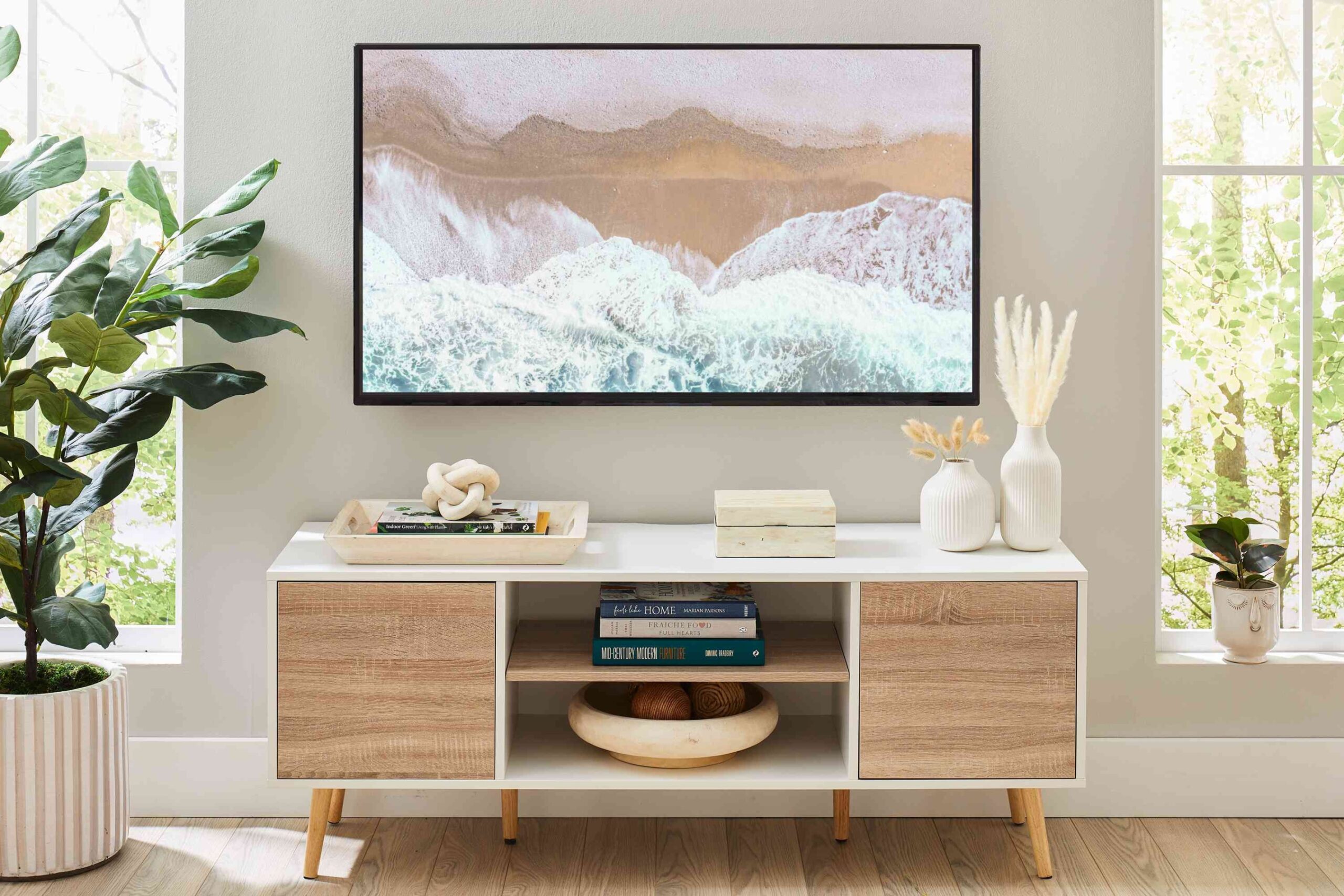t.v wall decoration Niche Utama Home  Ideas for Decorating Around a TV That Will Help It Blend In