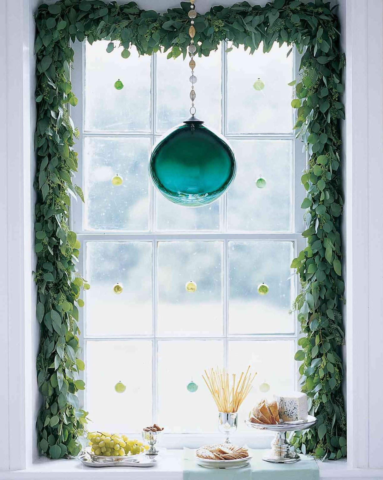 window decoration ideas Niche Utama Home The Best Window Decorations for Christmas