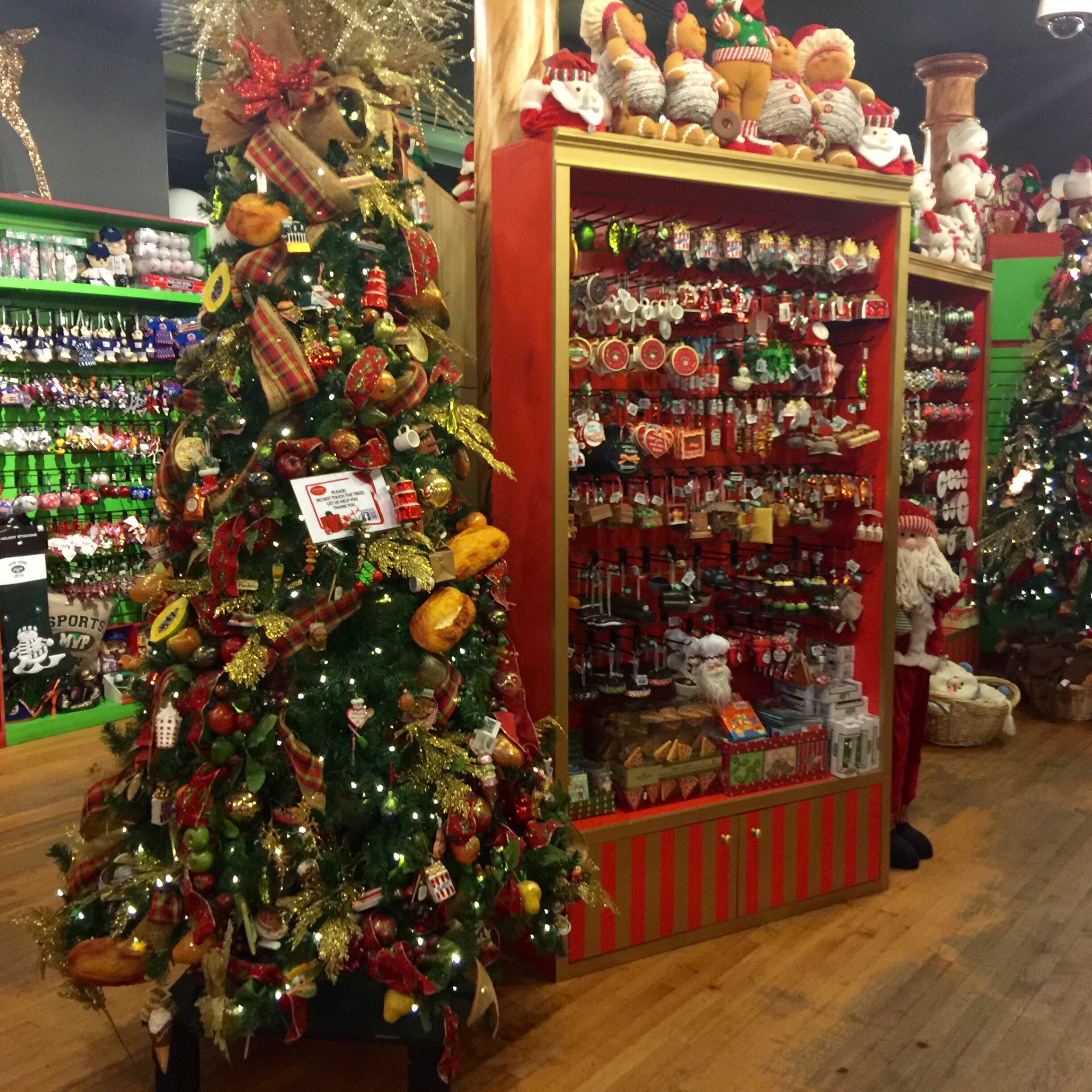 christmas decoration stores near me Niche Utama Home The Christmas Store New York Where It